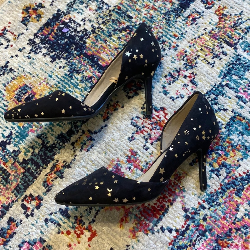 Old Navy Gold Star Pumps
